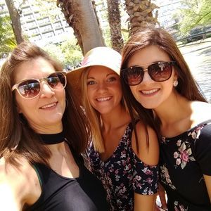 Meet your Posher, Jacqueline